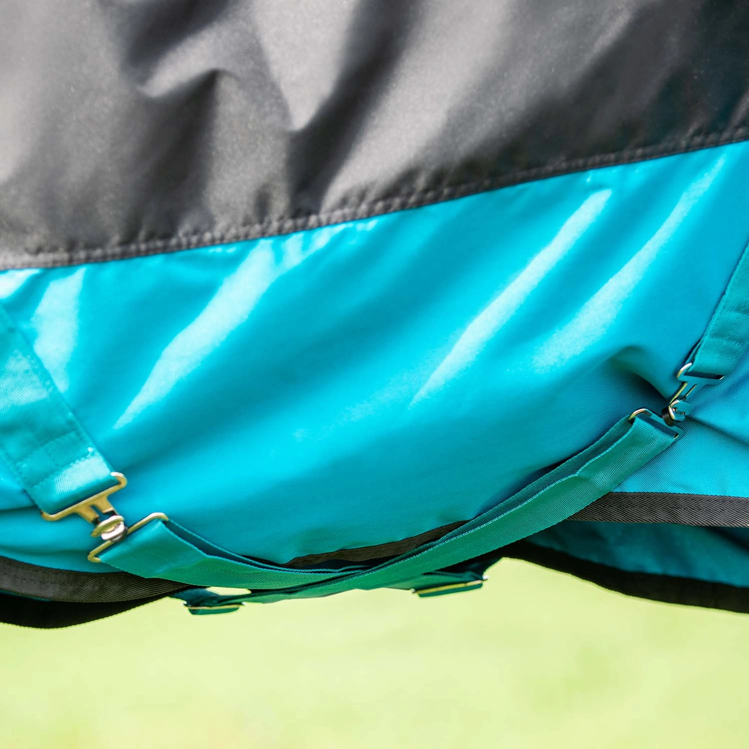 Amigo Mio Turnout, Medium Weight