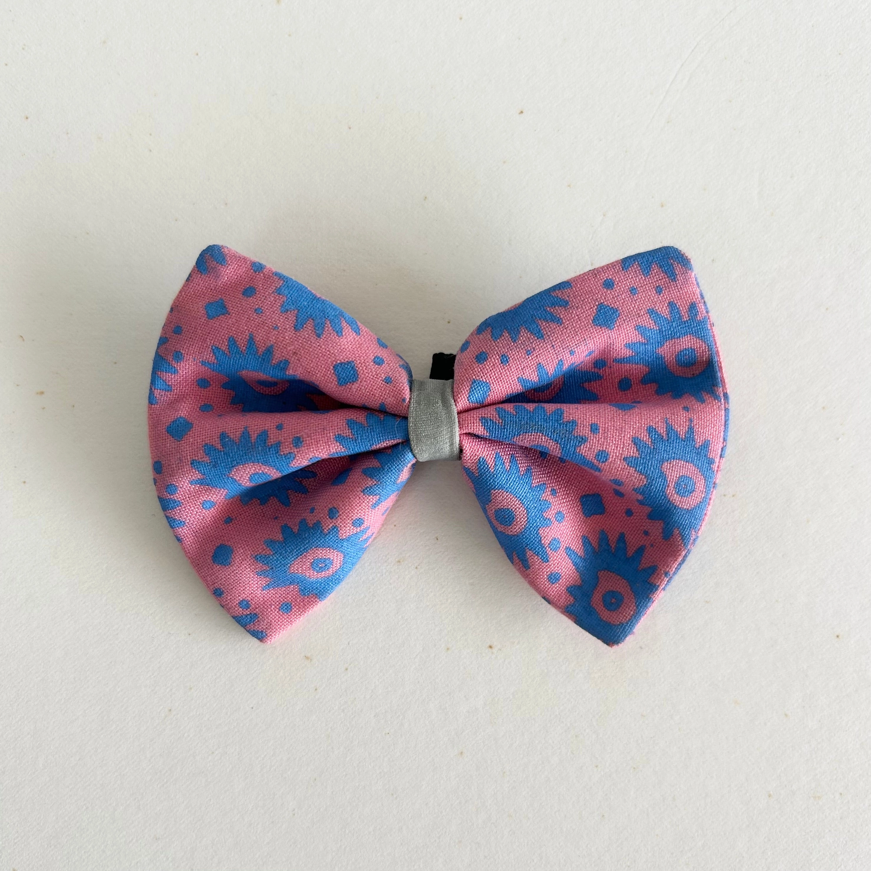 Hiro Wolf Dog Bow Tie: Nebula