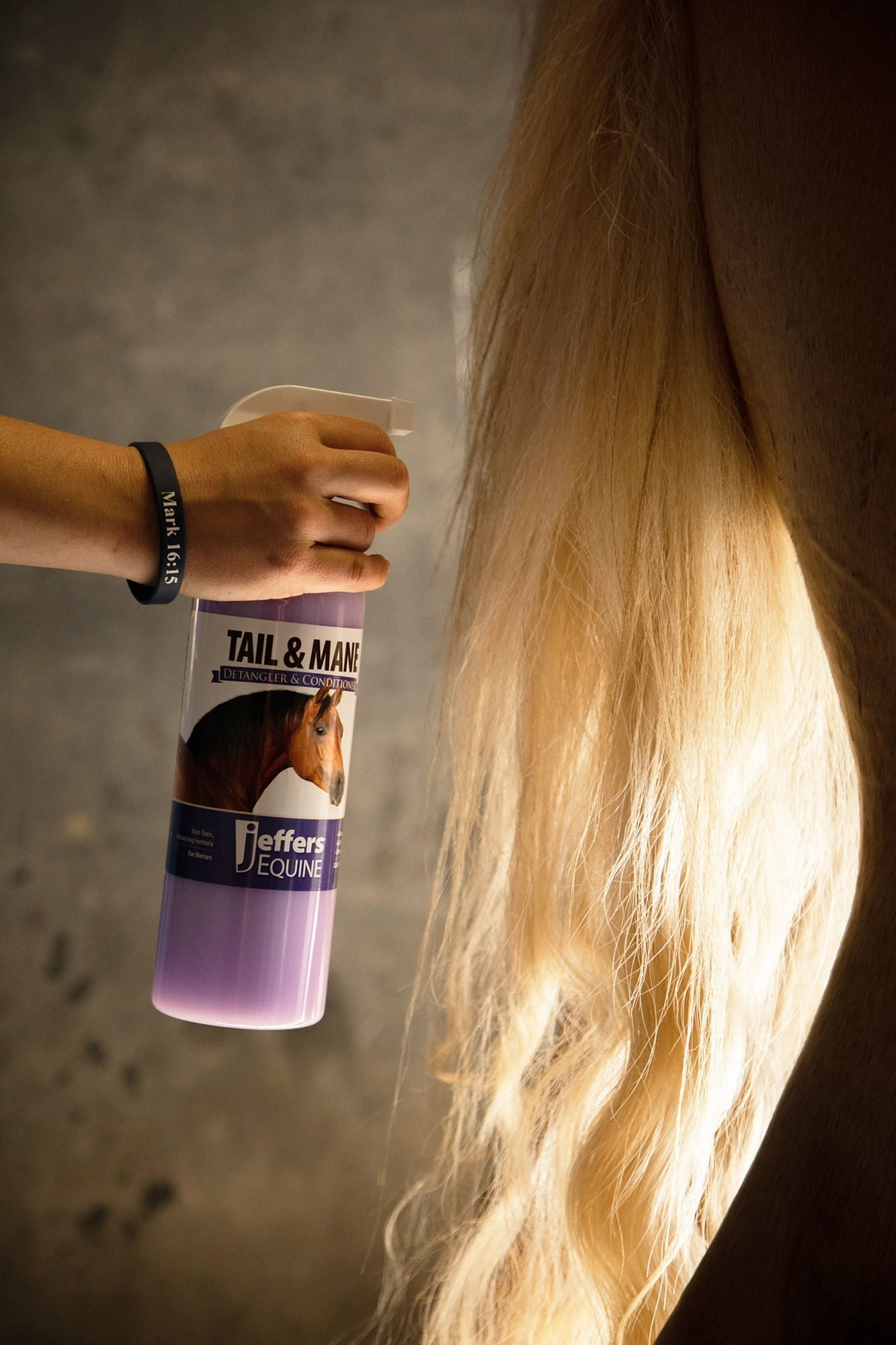 Jeffers Equine Tail & Mane Detangler and Conditioner for Horses