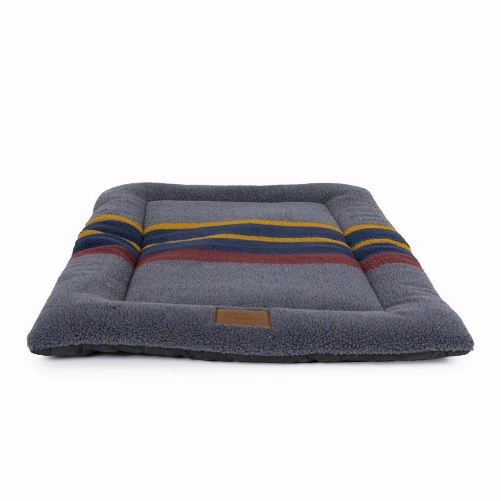 Pendleton Comfort Cushion Crate Mat Vintage Camp Lake