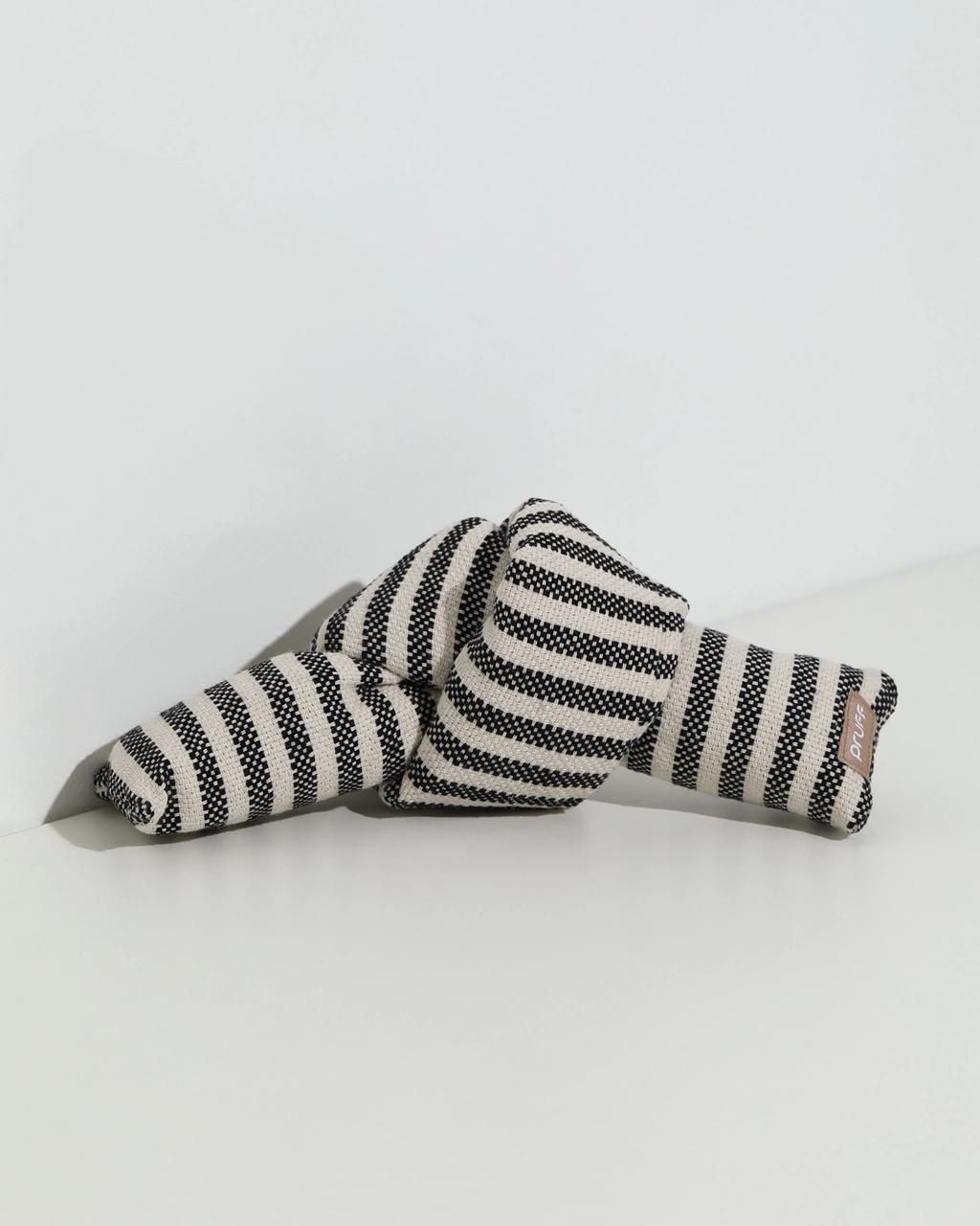 Pruff Pets Crinkle Plush Dog Toy: Knot